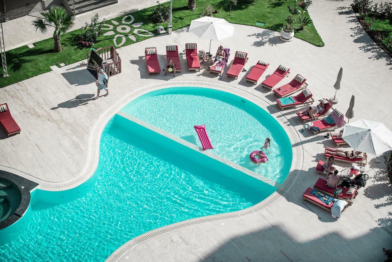 Aparthotel Royal Palace Lezhë Exteriér fotografie